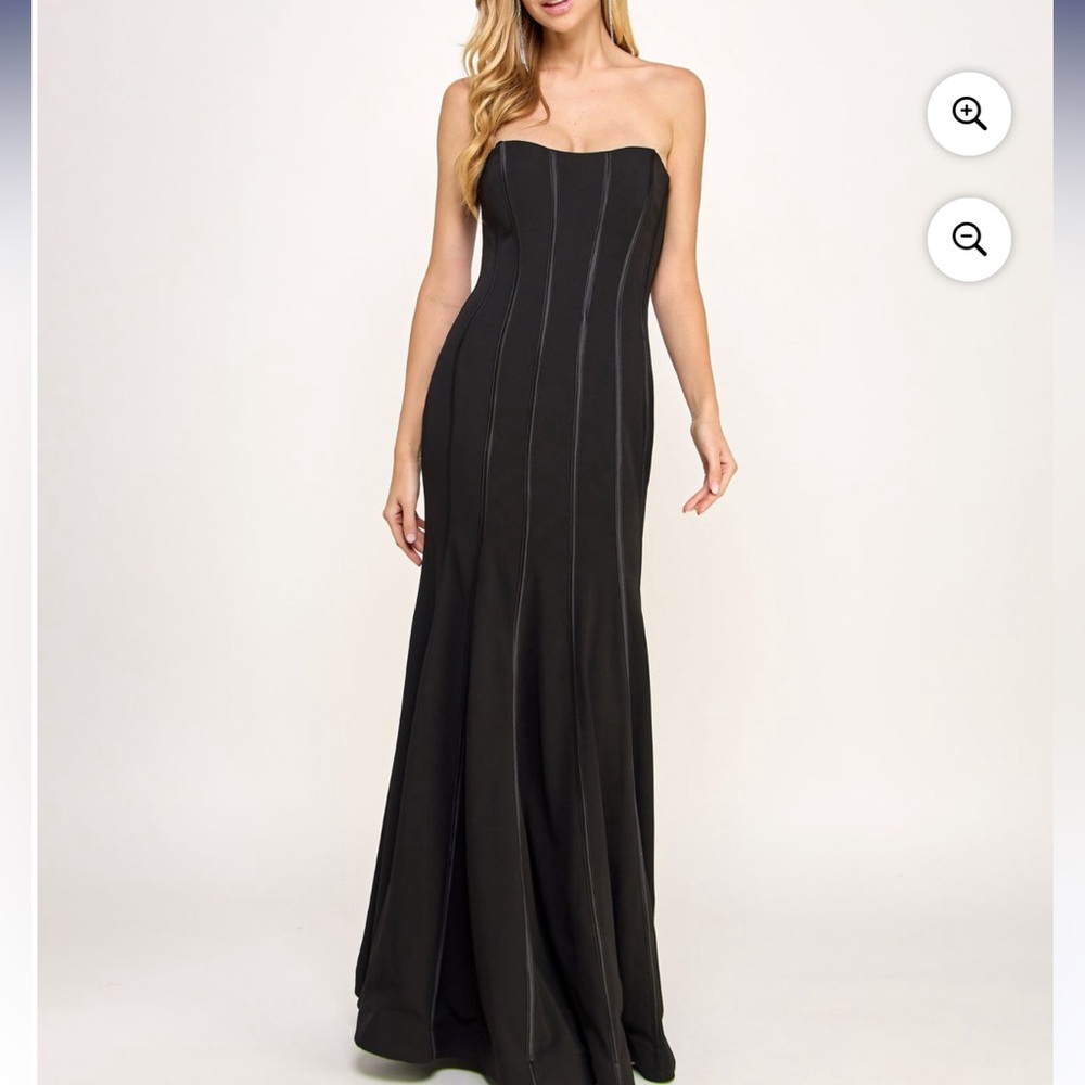 SPEECHLESS Black Lined Corset-inspired Strapless Full-Length Gown